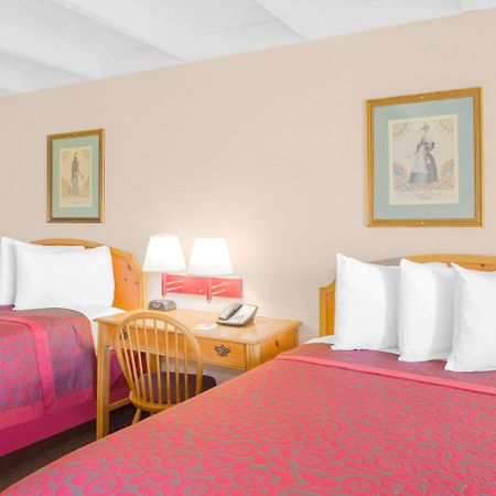 Days Inn By Wyndham Tallahassee University Center Екстериор снимка