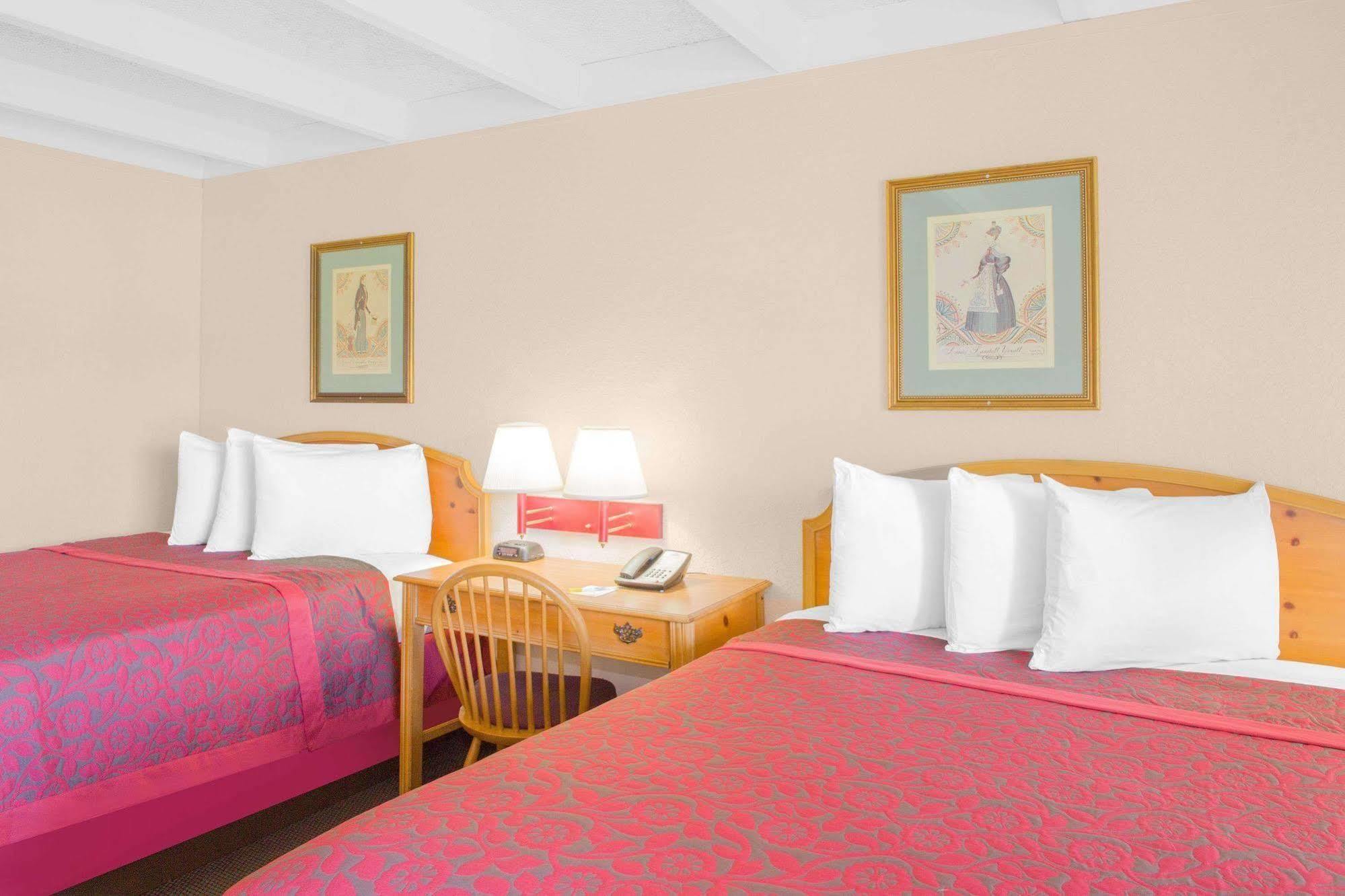 Days Inn By Wyndham Tallahassee University Center Екстериор снимка